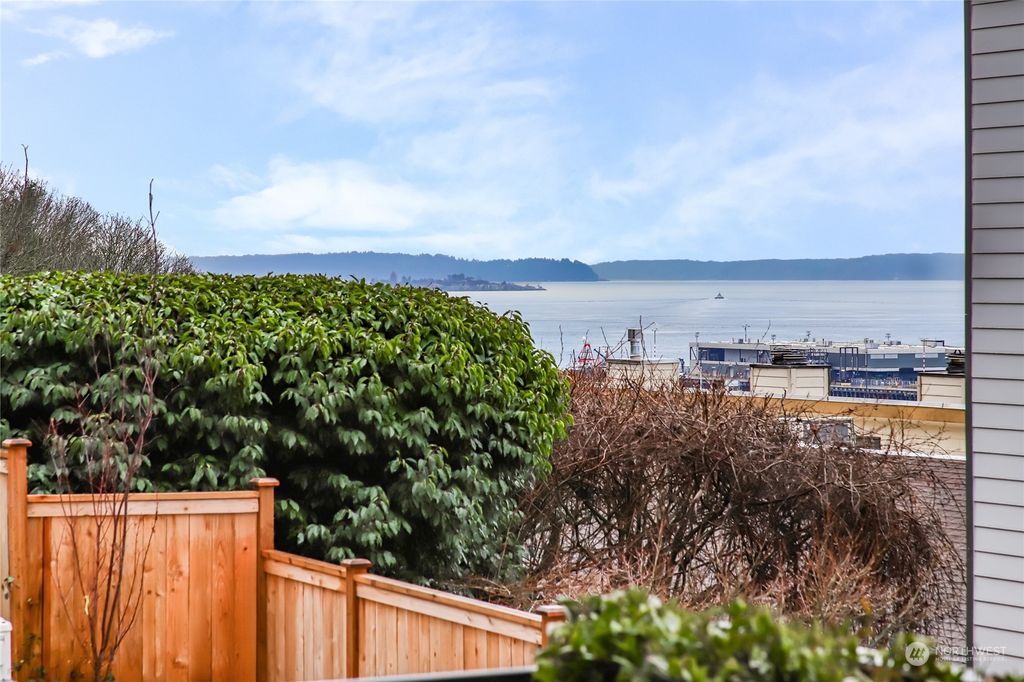 Photo of 1965 12th Avenue W #101, Seattle, WA 98119 (MLS # 2198018)