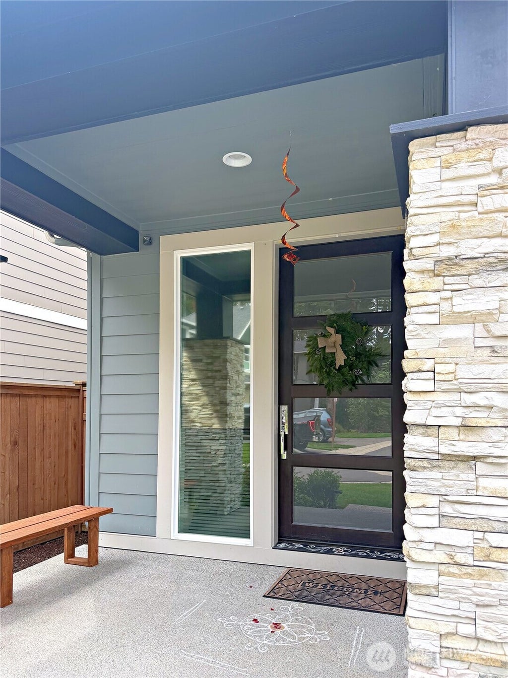 Photo of 24033 Lily Pl PL SE, Black Diamond, WA 98010 (MLS # 2578941)