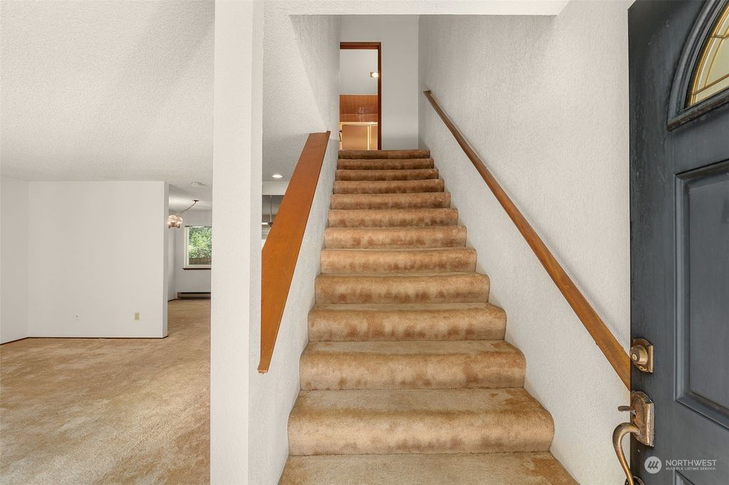 Photo of 14720 NE 51st Street #C-8, Bellevue, WA 98007 (MLS # 2125256)