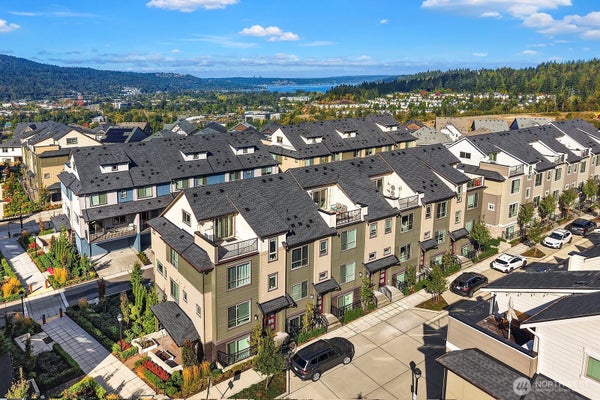1241 7TH AVE NE, ISSAQUAH, WA 98029 - Image f200217b2b52edf2baac2a5100bb6591/1313081872