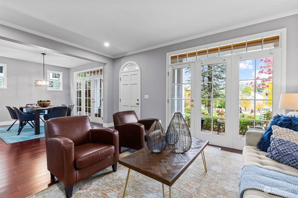 Photo of 1535 NE Jonquil Lane, Issaquah, WA 98029 (MLS # 2300319)