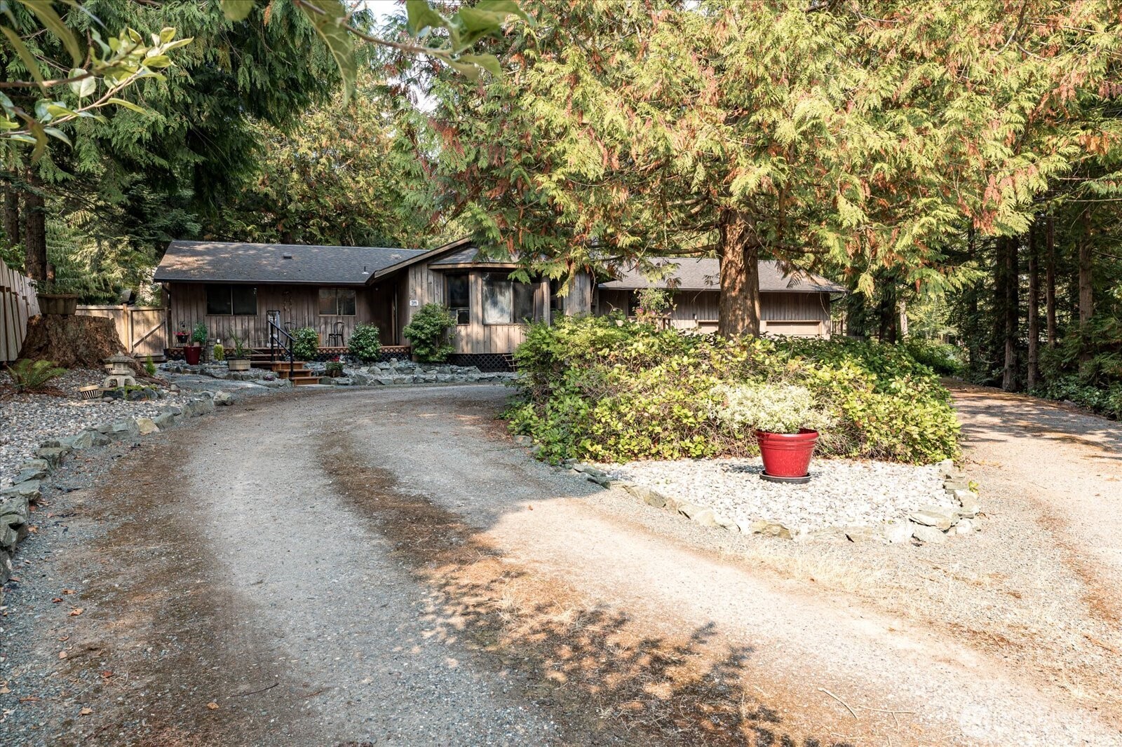 311 Willapa Place