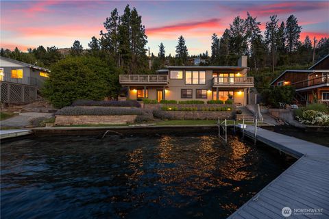 Photo of 3150 S Lakeshore Road, Chelan, WA 98816 (MLS # 2404747)