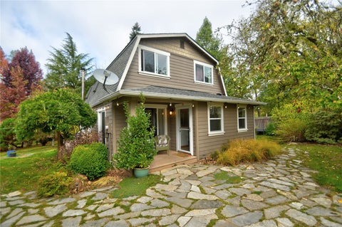 Photo of 5813 Boston Harbor Road NE, Olympia, WA 98506 (MLS # 2594187)