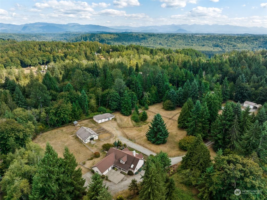 Photo of 17408 SE 346th Street, Auburn, WA 98092 (MLS # 2159109)