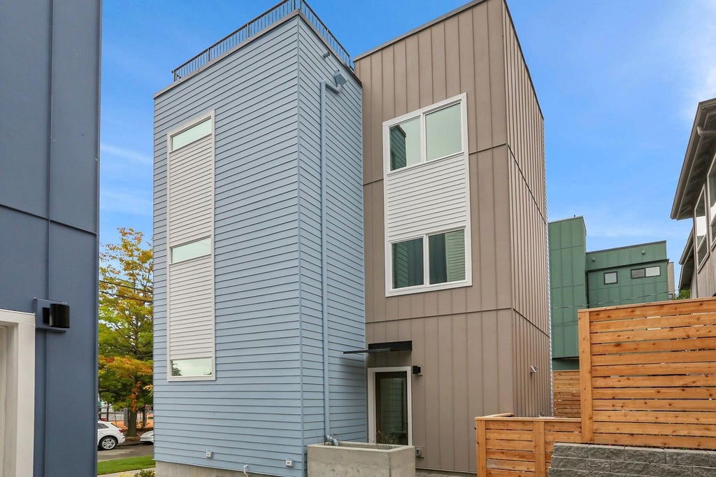 Photo of 2612 NW 62nd Street, Seattle, WA 98107 (MLS # 2597522)