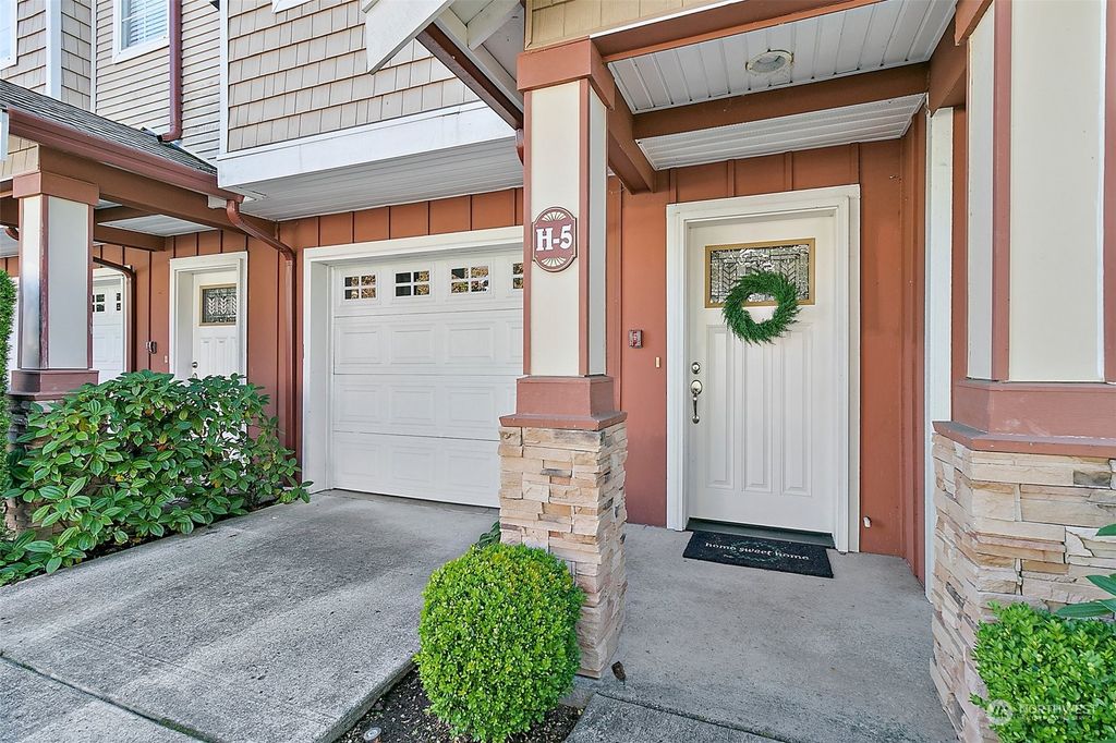 Photo of 28700 34th Avenue S #H5, Auburn, WA 98001 (MLS # 2169667)