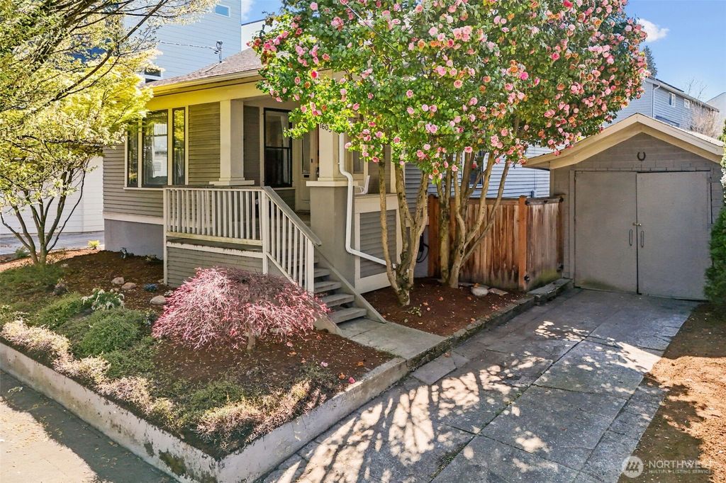 Photo of 1609 N 50th Street, Seattle, WA 98103 (MLS # 2505328)