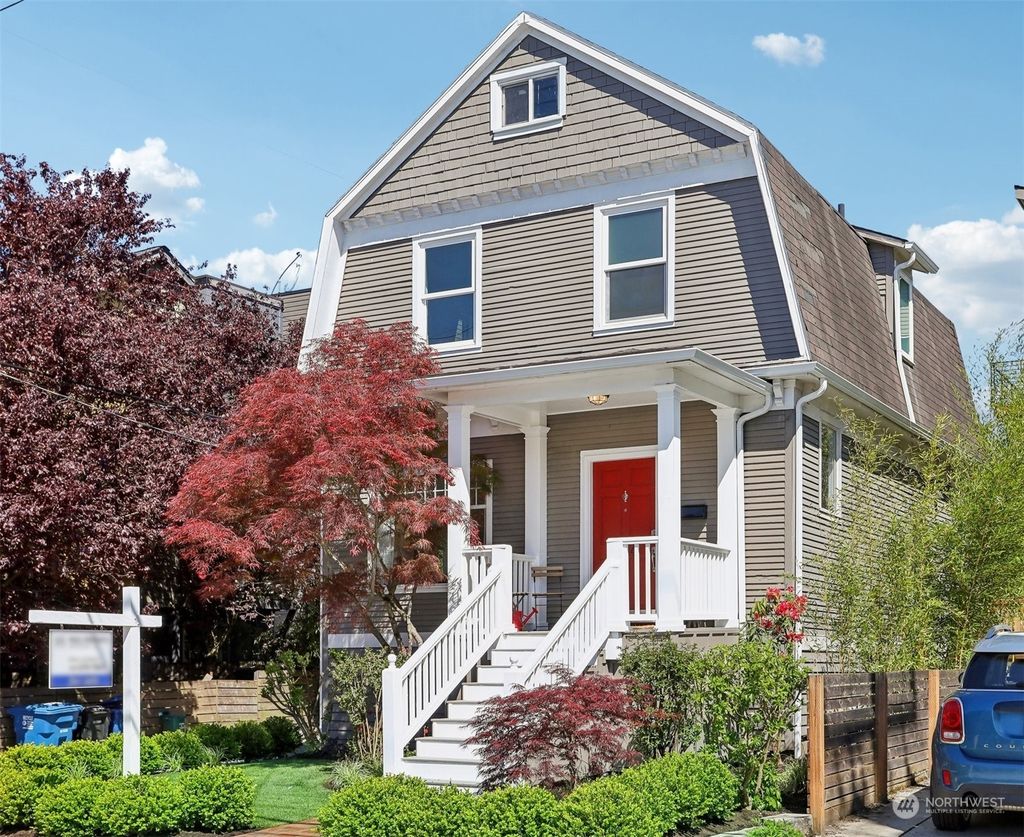 Photo of 1314 E Marion Street, Seattle, WA 98122 (MLS # 2224084)