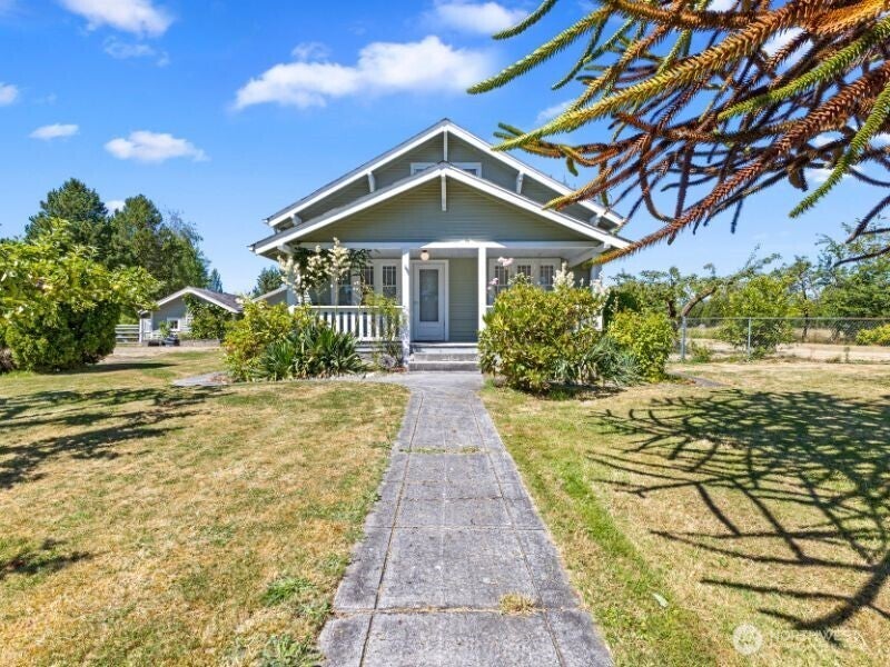 1676 Collins Road