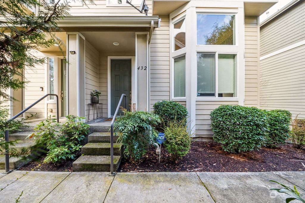 Photo of 432 Tacoma Place NE, Renton, WA 98056 (MLS # 2218881)