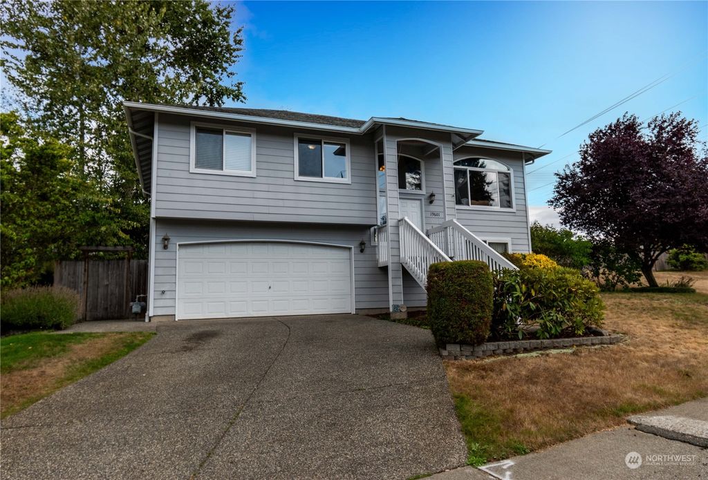 Photo of 19601 Knoll Drive, Arlington, WA 98223 (MLS # 2166360)