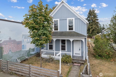 Photo of 412 Garfield Street S, Tacoma, WA 98444 (MLS # 2575592)
