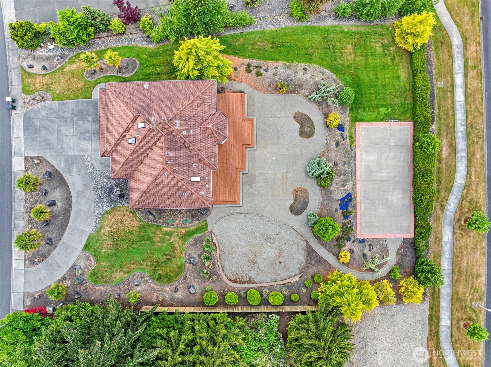 2131 Huntington Loop SE
