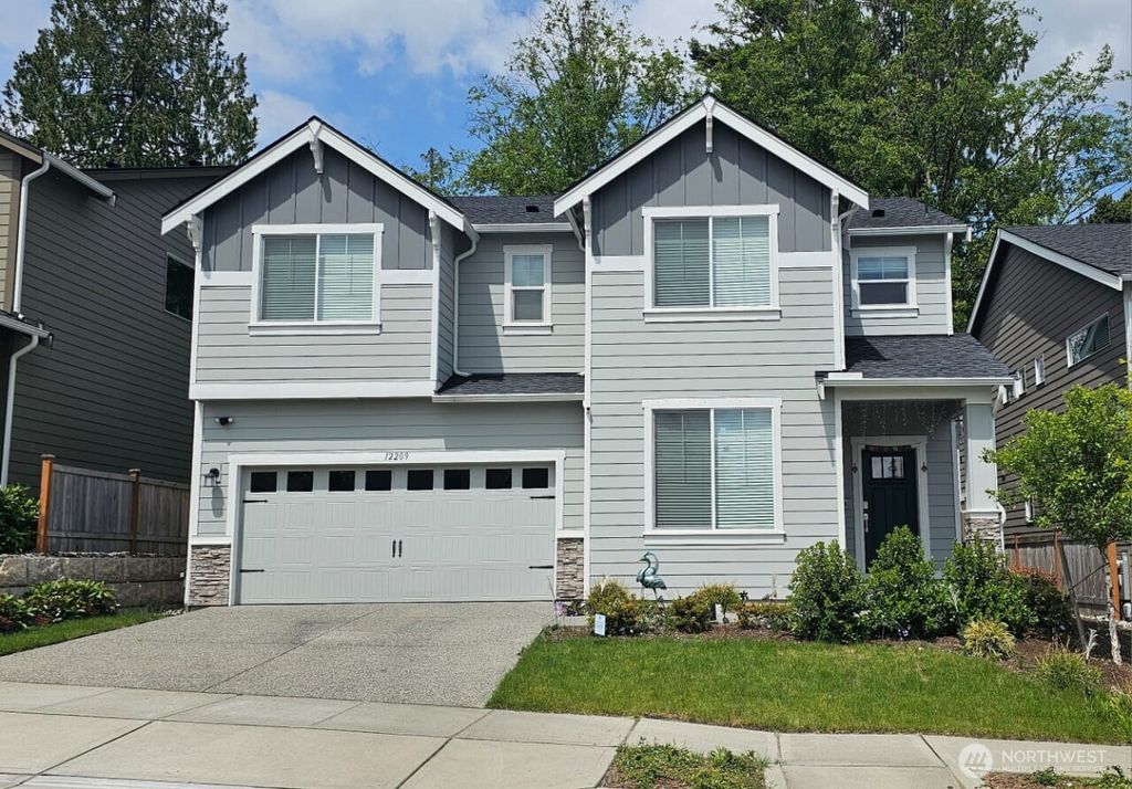 Photo of 12209 9th pl SE Pl, Lake Stevens, WA 98258 (MLS # 2465889)