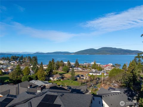 2712 17th Street Anacortes WA 98221