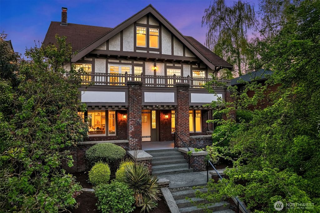 Photo of 923 23rd Avenue E, Seattle, WA 98112 (MLS # 2361360)
