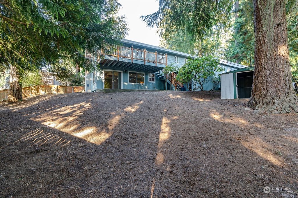 Photo of 16405 Burke Avenue N, Shoreline, WA 98133 (MLS # 1998351)