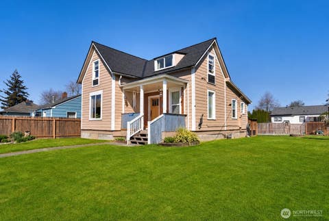 Photo of 18447 W Lincoln Street, Mount Vernon, WA 98273 (MLS # 2531453)
