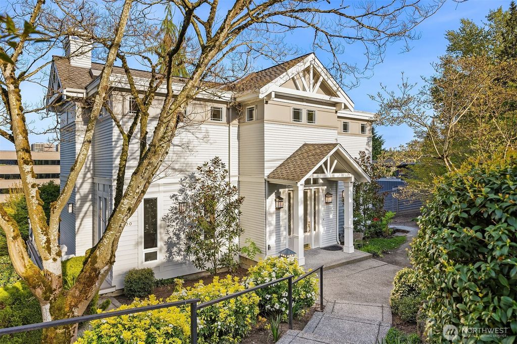 Photo of 2400 74th Avenue SE, Mercer Island, WA 98040 (MLS # 2367707)
