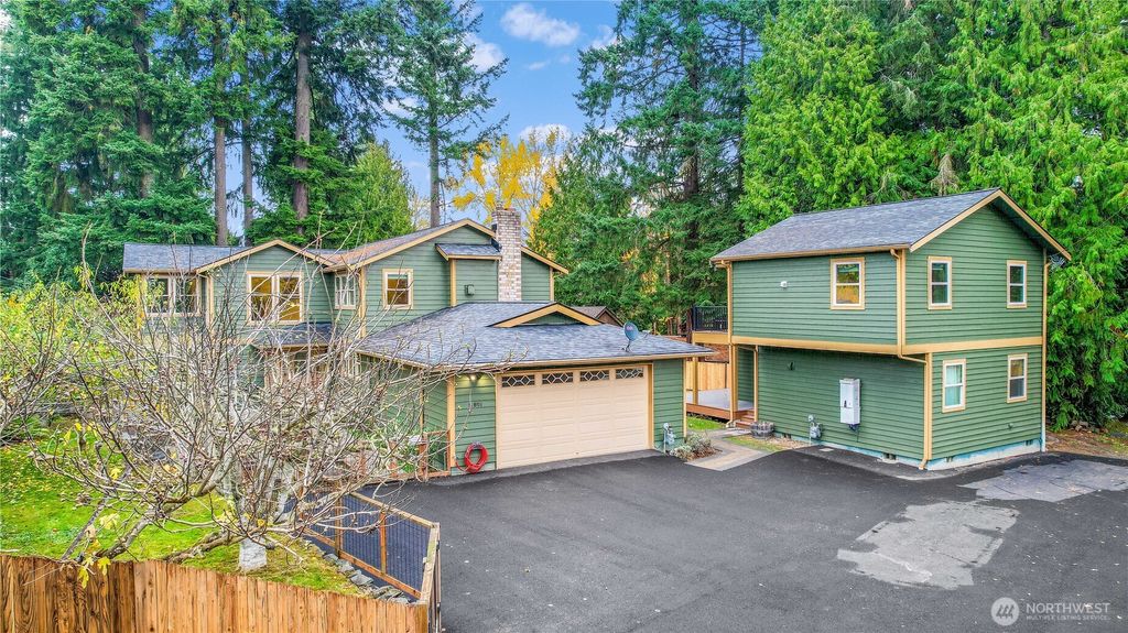 Photo of 14808 84th Avenue NE, Kenmore, WA 98028 (MLS # 2455320)