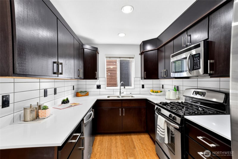 2122 NE 89th Street