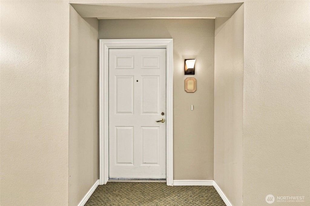 Photo of 4133 224th Lane SE #101, Issaquah, WA 98029 (MLS # 2583806)