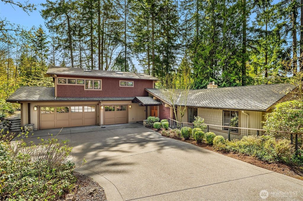 Photo of 3303 142nd Place NE, Bellevue, WA 98007 (MLS # 2359716)