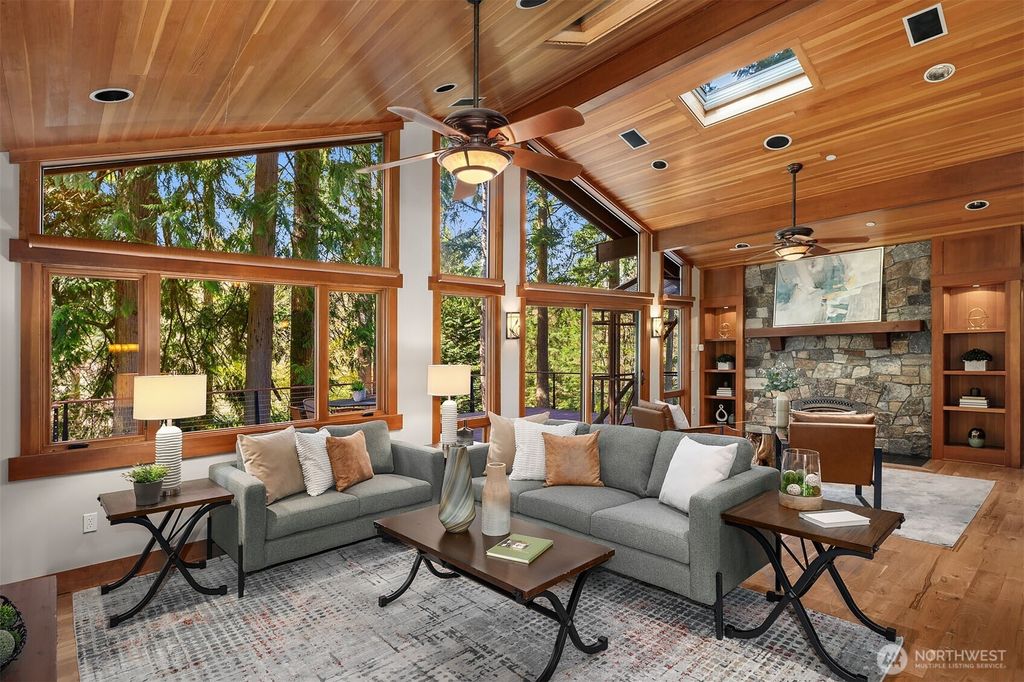 Photo of 3303 142nd Place NE, Bellevue, WA 98007 (MLS # 2359716)