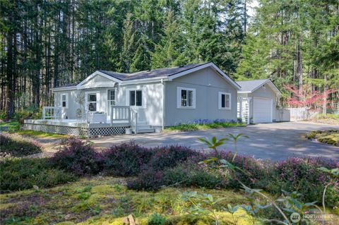 Photo of 51 N Silver Lane N, Hoodsport, WA 98548 (MLS # 2515112)