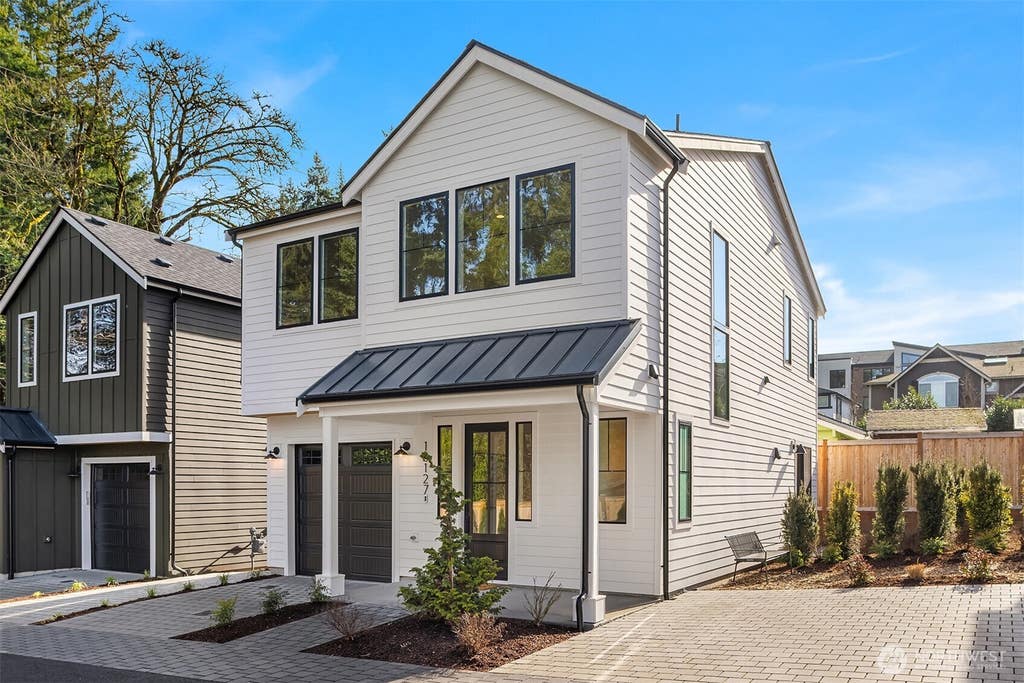 Photo of 13127 NE 87th Lane, Kirkland, WA 98033 (MLS # 2564664)
