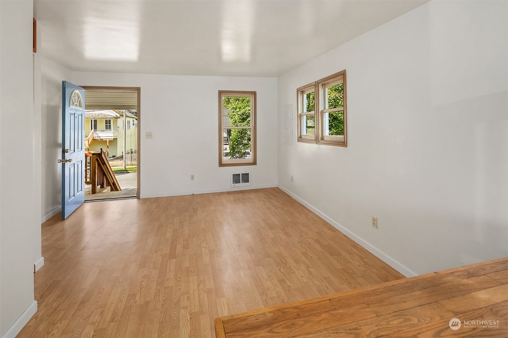 Photo of 8136 Silva Avenue SE, Snoqualmie, WA 98065 (MLS # 2000782)