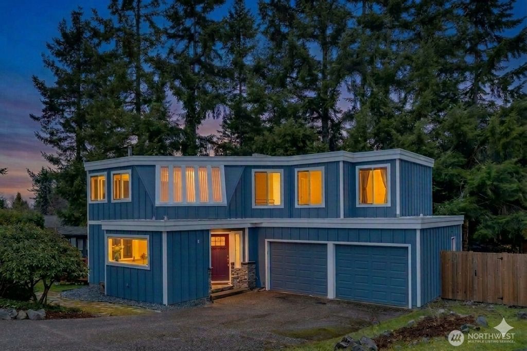 Photo of 4421 75th Street SW, Mukilteo, WA 98275 (MLS # 2493701)