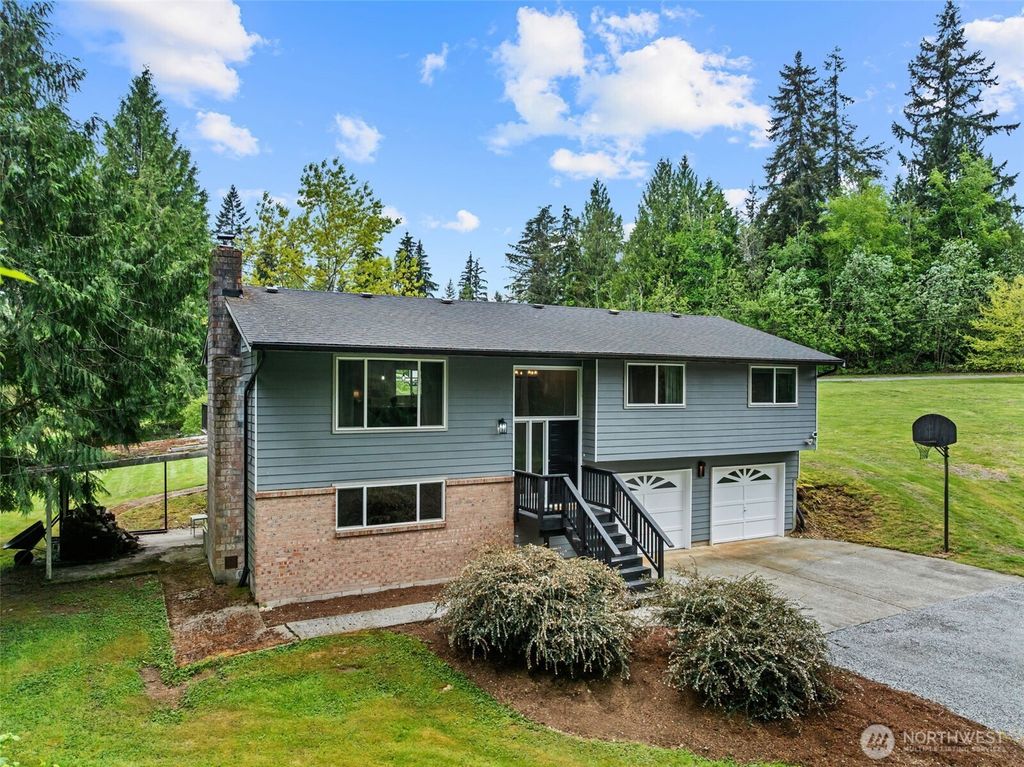 Photo of 11206 138th Street NE, Arlington, WA 98223 (MLS # 2518651)
