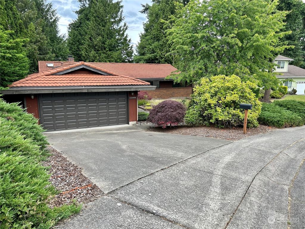Photo of 14302 SE 162nd Place, Renton, WA 98058 (MLS # 2077972)