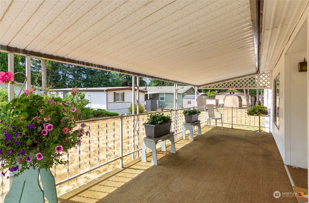 Photo of 18425 NE 95th Street #90, Redmond, WA 98052 (MLS # 2138469)