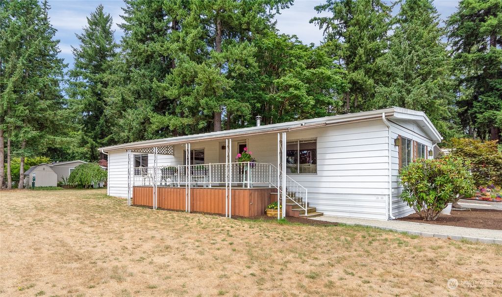 Photo of 18425 NE 95th Street #90, Redmond, WA 98052 (MLS # 2138469)