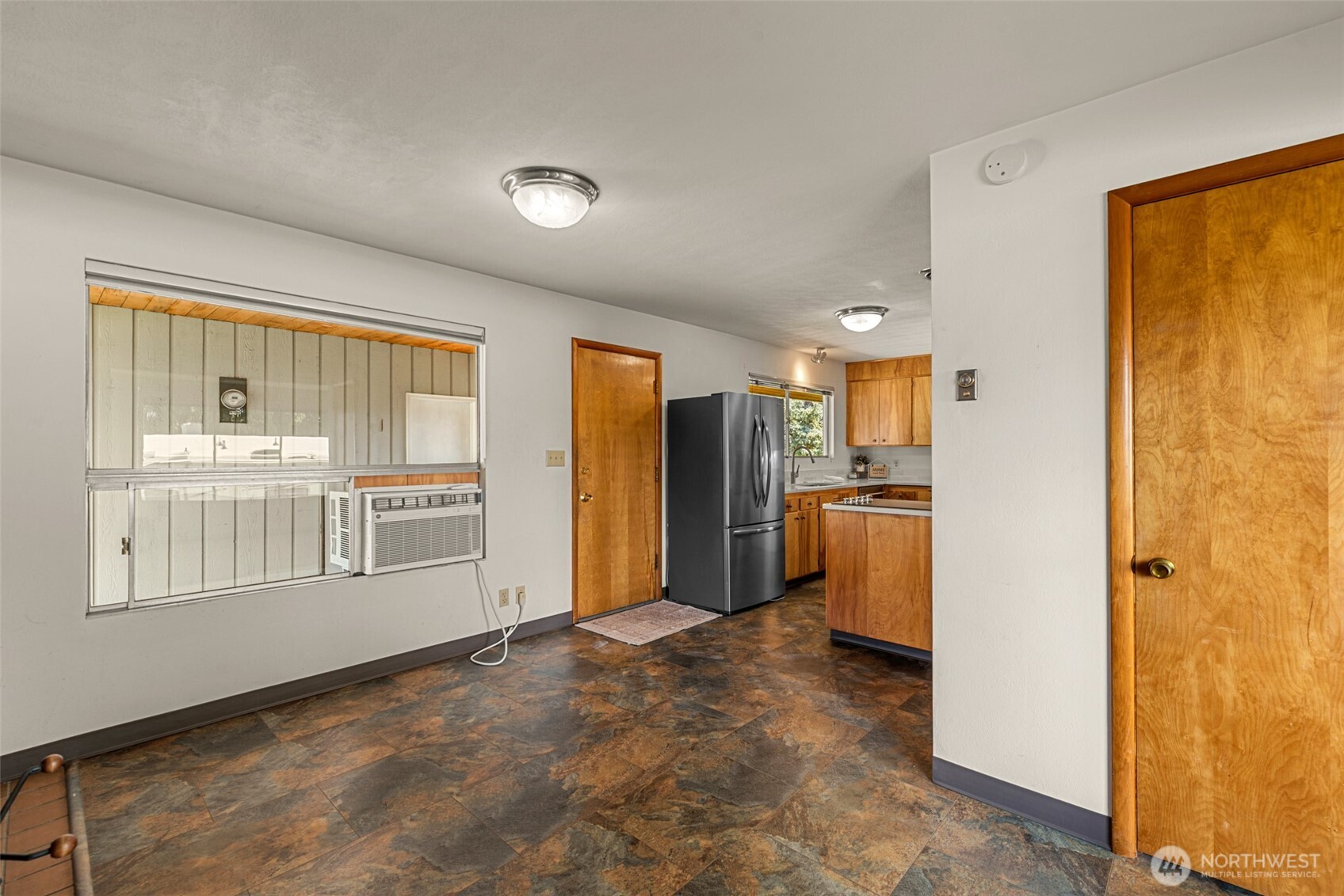 783 N Keller Avenue