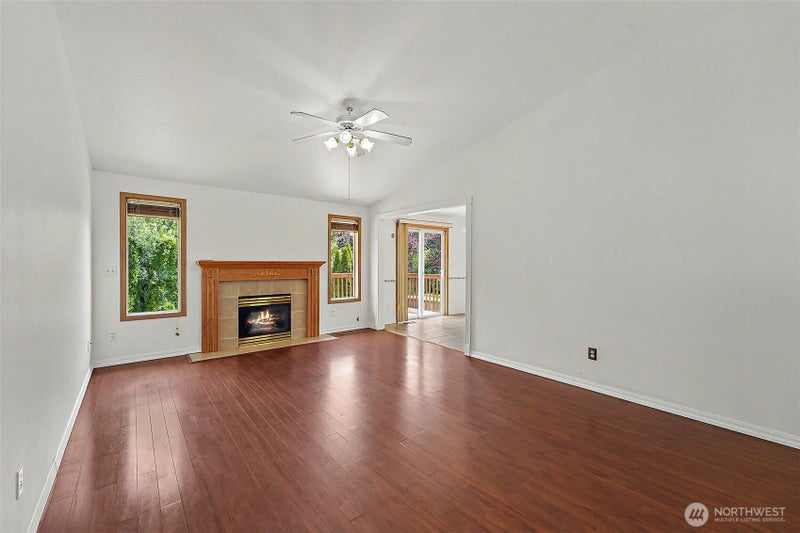 3011 12th Street Pl SW