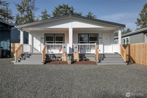 Photo of 627 -B Sunset Avenue NE, Ocean Shores, WA 98569 (MLS # 2588820)