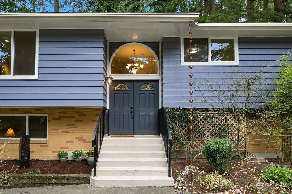 Photo of 12030 NE 144th Street, Kirkland, WA 98034 (MLS # 2048085)