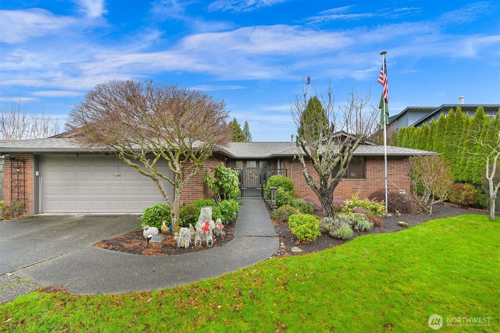 Photo of 214 Bayside Place, Bellingham, WA 98225 (MLS # 2461305)