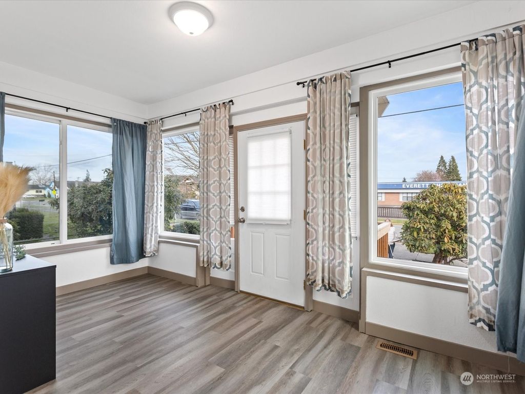 Photo of 2222 Cedar Street, Everett, WA 98201 (MLS # 2206331)