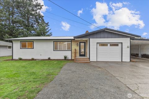 1917 Grove Street Marysville WA 98270