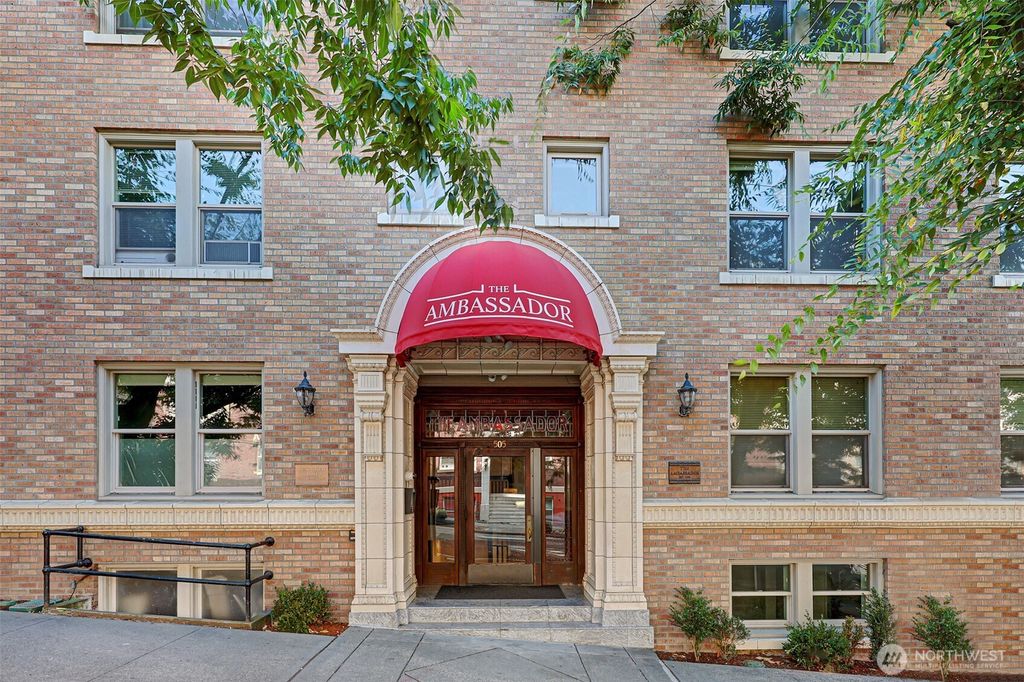 Photo of 505 E Denny Way #A304, Seattle, WA 98122 (MLS # 2436524)