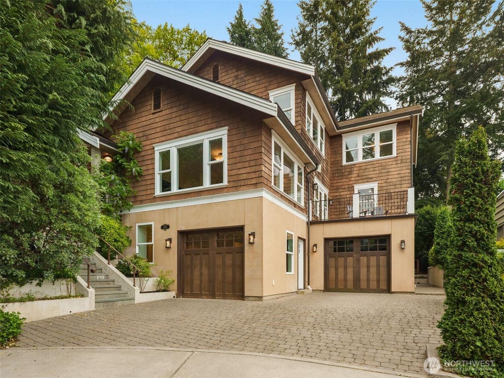 Photo of 1007 W Newell Street, Seattle, WA 98119 (MLS # 2566440)