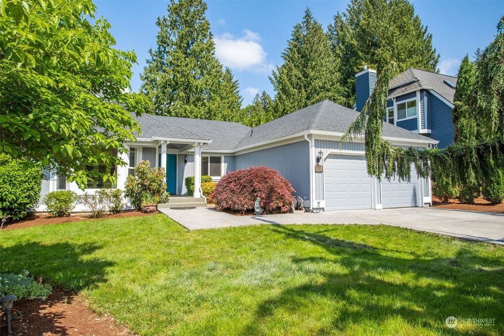 Photo of 520 Indigo Place NW, Issaquah, WA 98027 (MLS # 2075728)