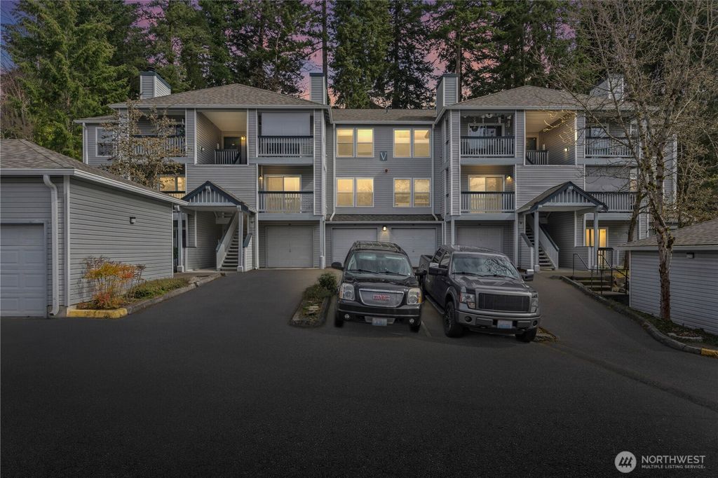 Photo of 33020 10th Avenue SW #V201, Federal Way, WA 98023 (MLS # 2349590)