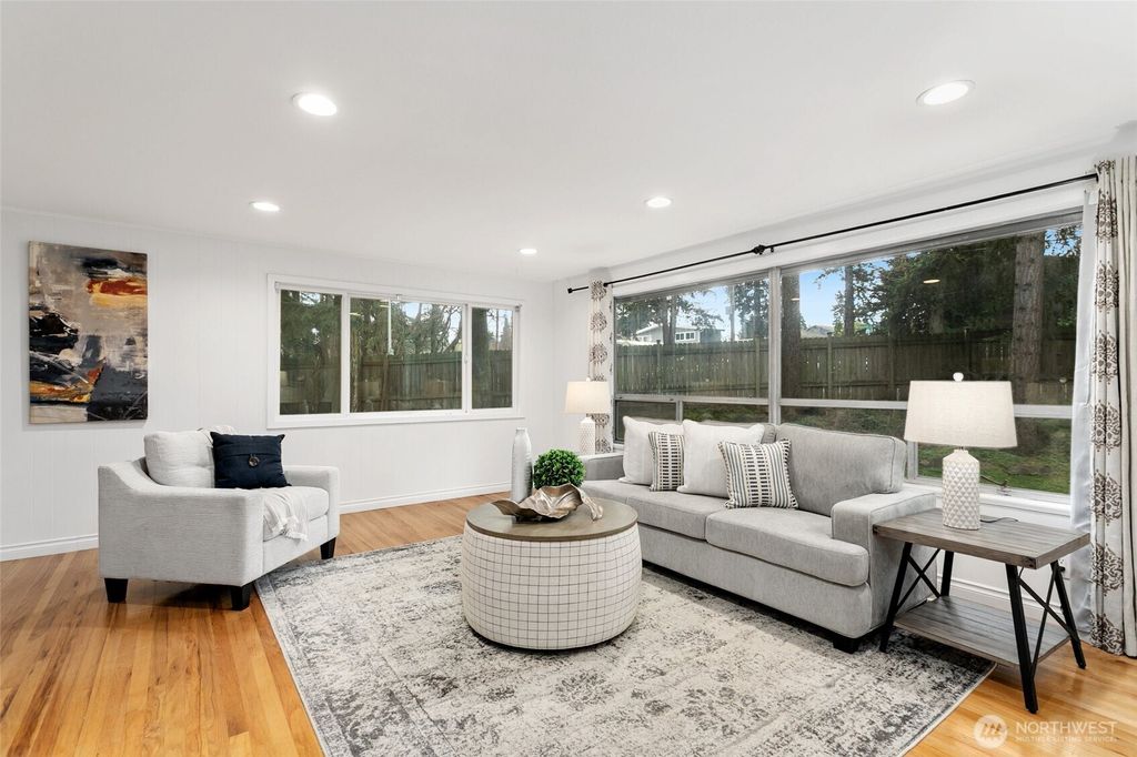 Photo of 12704 8th Avenue NE, Seattle, WA 98125 (MLS # 2343386)