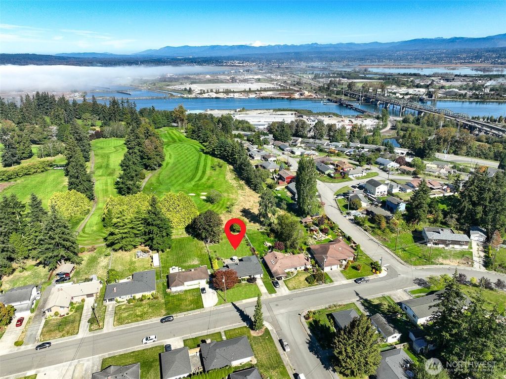 Photo of 2515 5th Street, Everett, WA 98201 (MLS # 2338611)